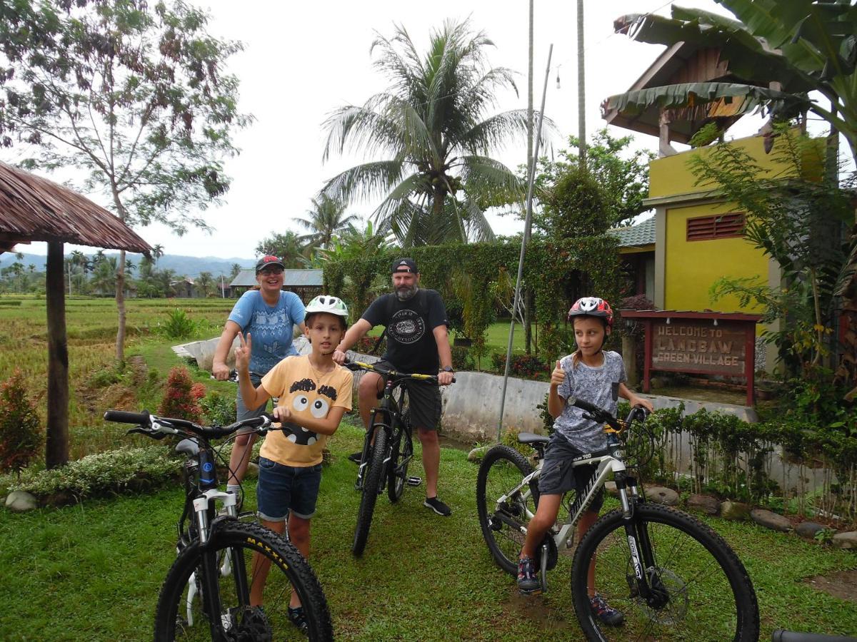 Ambow Homestay Jungle Trekking & Village Tour Bukit Lawang Kültér fotó